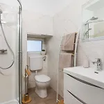 Cozy Apartment In Lovran With Wifi *