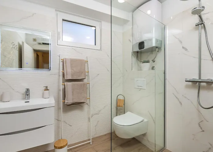 1 Bedroom Awesome In * Lovran
