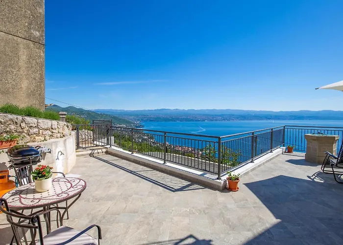 1 Bedroom Awesome In *